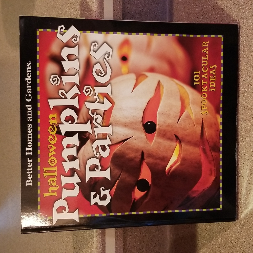 🎃Y2K BETTER HOMES&GARDEN HALLOWEEN BOOK🎃